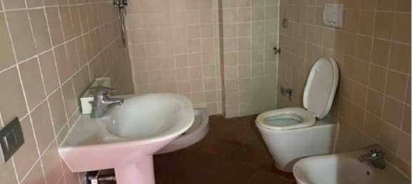 1 bedroom Apartment in Ferrara, Italy No. 19568 12