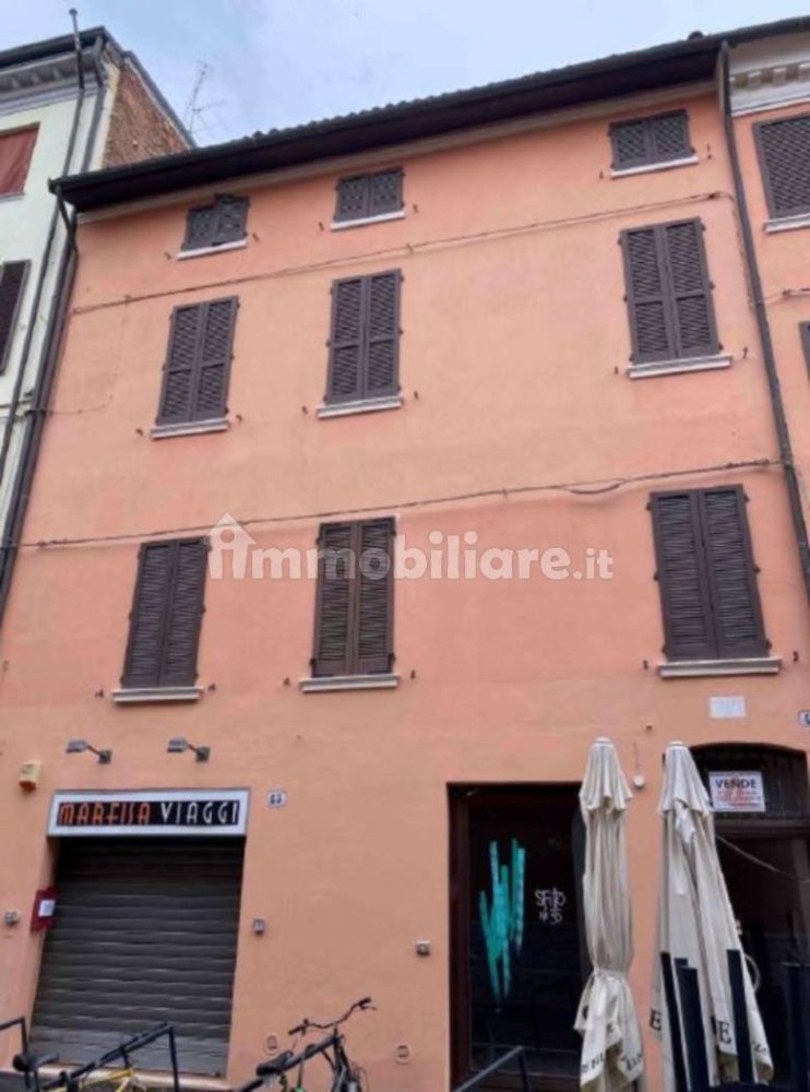 1 bedroom Apartment in Ferrara, Italy No. 19568