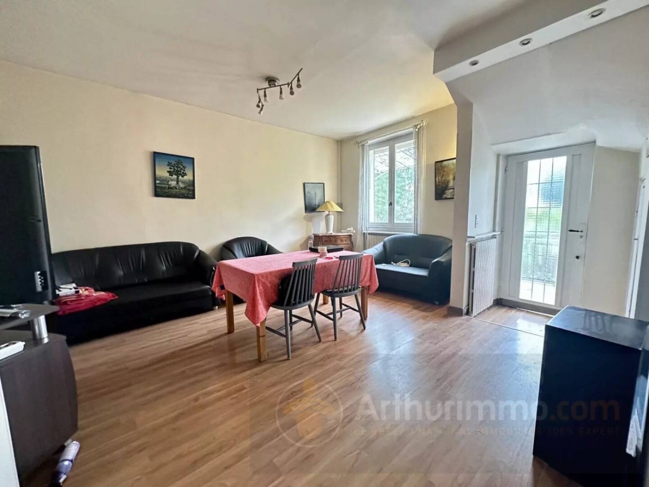 4 bedrooms House in Bondy, France No. 163684