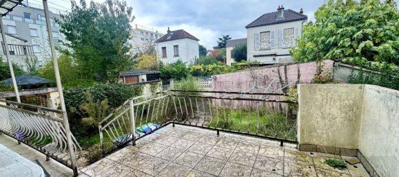 4 bedrooms House in Bondy, France No. 163684 5