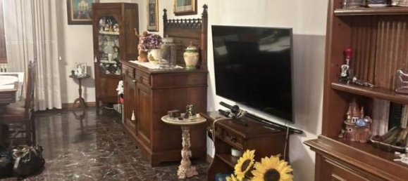 6 rooms Apartment in San Casciano in Val di Pesa, Italy No. 38654 10