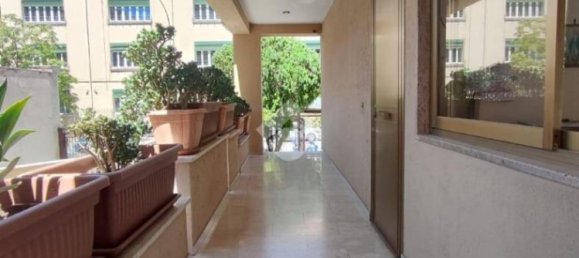 2 bedrooms Apartment in Palermo, Italy No. 270614 3