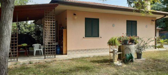 5 Schlafzimmer Villa in Latina, Italy, Nr. 255761 2