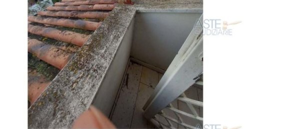 4 rooms House in Fiumicino, Italy No. 95850 5