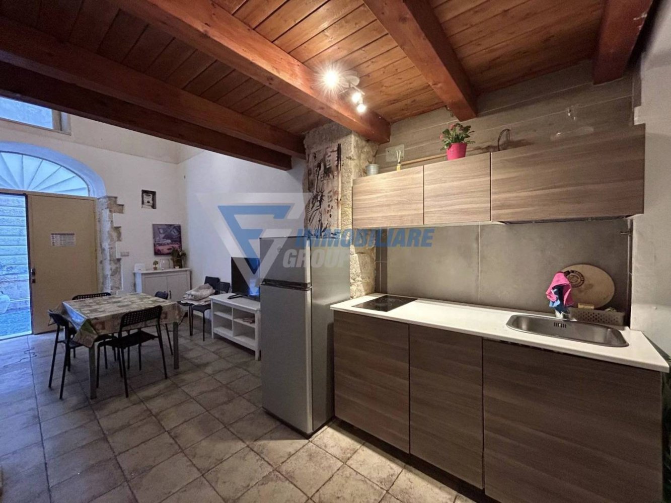 3 rooms Building in Syracuse, Italy No. 280687