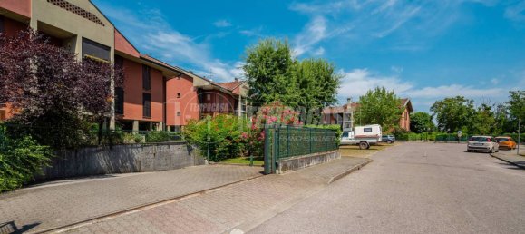 2 bedrooms Apartment in Milan, Italy No. 265228 26