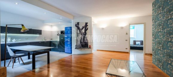 2 bedrooms Apartment in Milan, Italy No. 265228 27