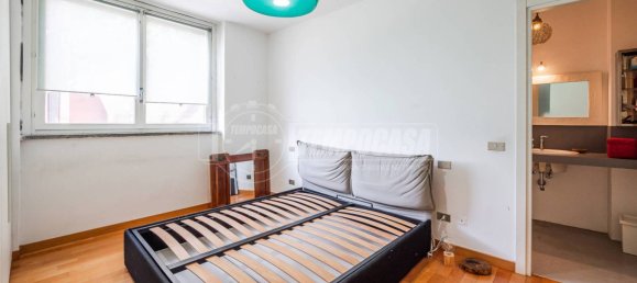 2 bedrooms Apartment in Milan, Italy No. 265228 16