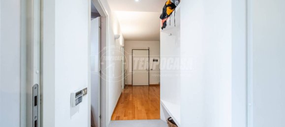 2 bedrooms Apartment in Milan, Italy No. 265228 14