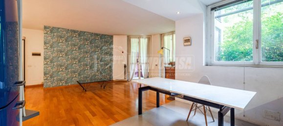 2 bedrooms Apartment in Milan, Italy No. 265228 7