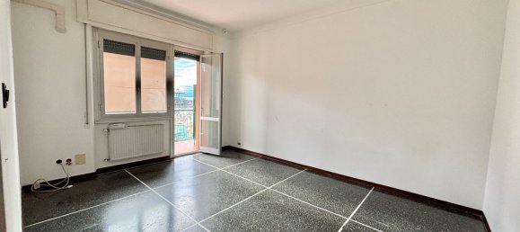 2 rooms Apartment in Genoa, Italy No. 69950 10