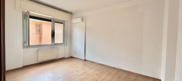 2 rooms Apartment in Genoa, Italy No. 69950 17
