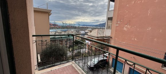 2 rooms Apartment in Genoa, Italy No. 69950 7