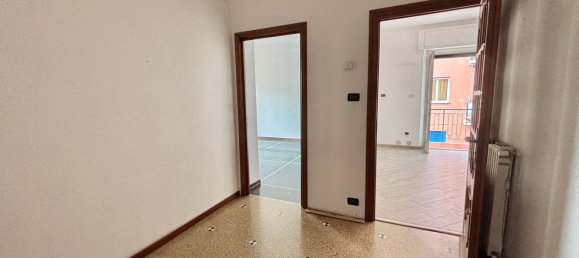 2 rooms Apartment in Genoa, Italy No. 69950 8