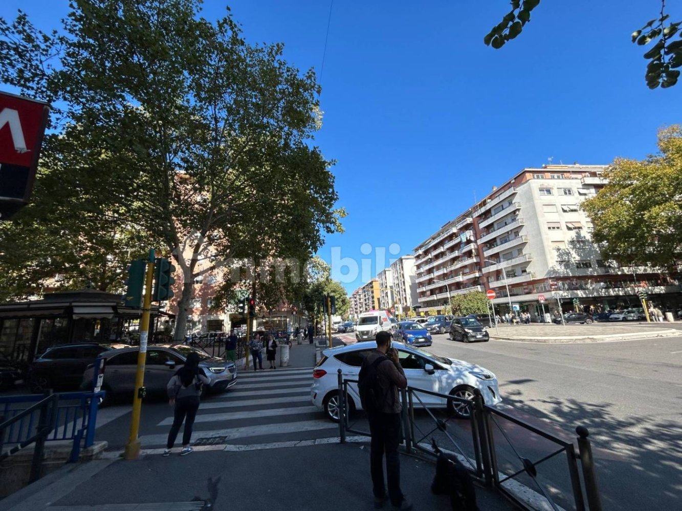 1 room Commercial property in Rome, Italy No. 333995