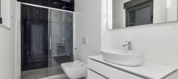 4 bedrooms Commercial property in Kotor, Montenegro No. 107 7