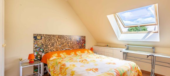 5 bedrooms House in Boissy-Saint-Leger, France No. 323387 8