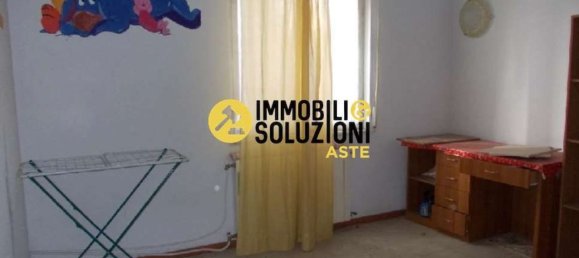 Квартира с 2 комнатами в Лимбьяте, Италия № 186942 30