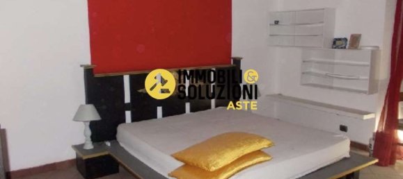 Квартира с 2 комнатами в Лимбьяте, Италия № 186942 15