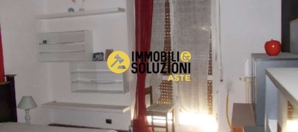 Квартира с 2 комнатами в Лимбьяте, Италия № 186942 16