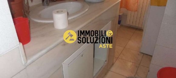 Квартира с 2 комнатами в Лимбьяте, Италия № 186942 33