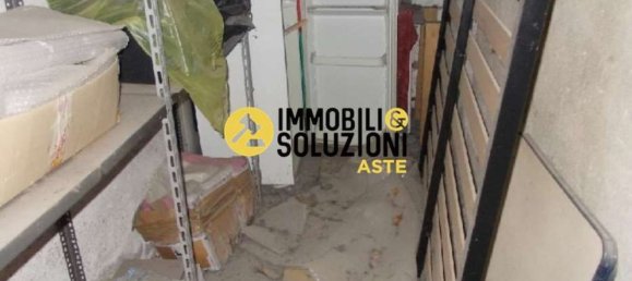 Квартира с 2 комнатами в Лимбьяте, Италия № 186942 35