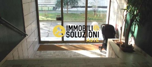 Квартира с 2 комнатами в Лимбьяте, Италия № 186942 10