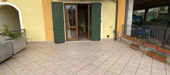 2 rooms Apartment in Toscolano Maderno, Italy No. 43759 4