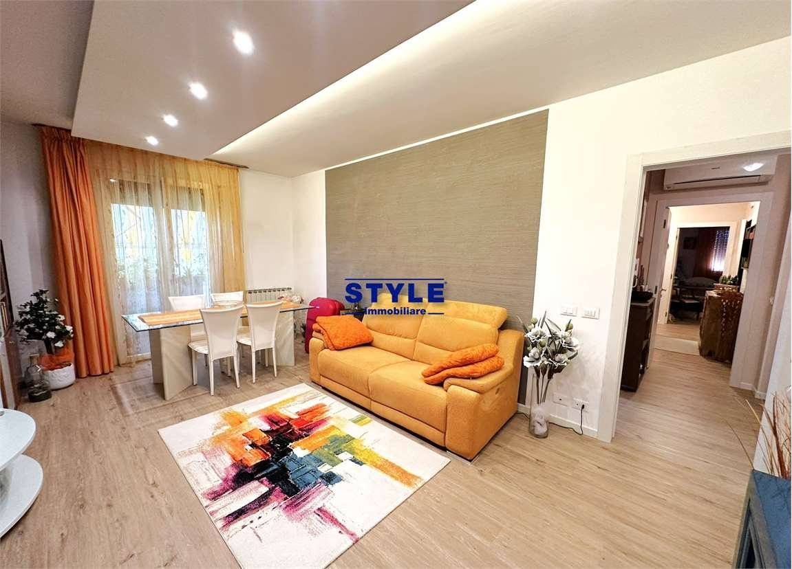 3 bedrooms Apartment in Padua, Italy No. 302260