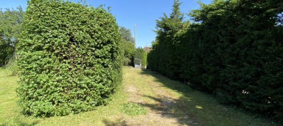  Land in Neuville-sur-Brenne, France No. 91679 2