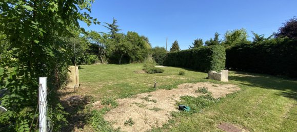  Land in Neuville-sur-Brenne, France No. 91679 3