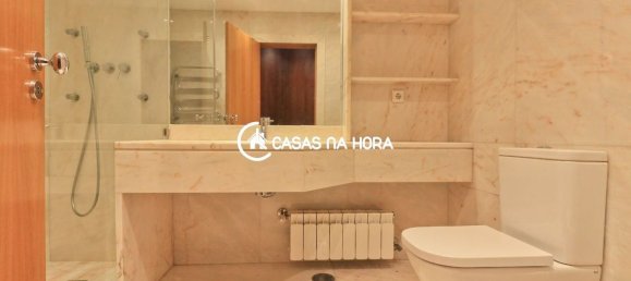 3 bedrooms Apartment in Porto, Portugal No. 216566 16