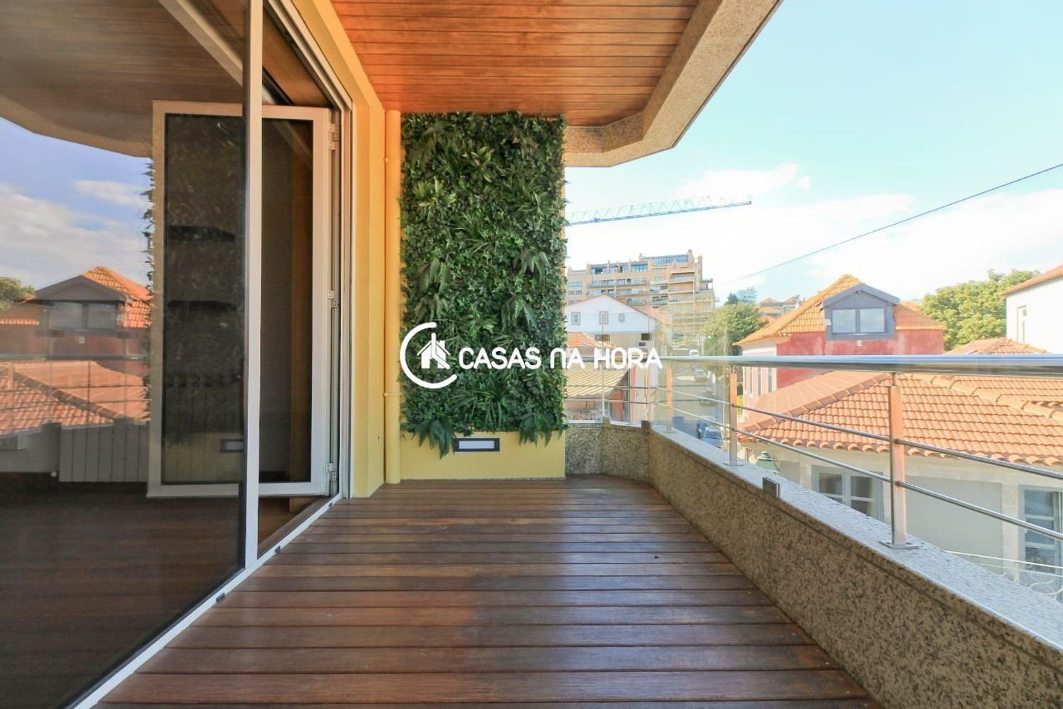 3 bedrooms Apartment in Porto, Portugal No. 216566