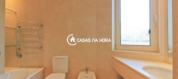 3 bedrooms Apartment in Porto, Portugal No. 216566 28