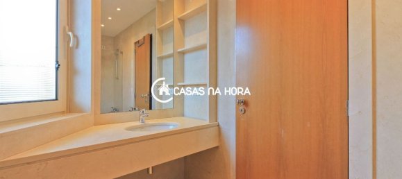 3 bedrooms Apartment in Porto, Portugal No. 216566 20