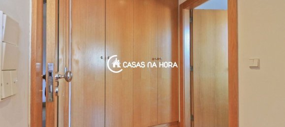 3 bedrooms Apartment in Porto, Portugal No. 216566 14