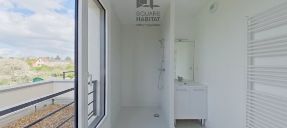 2 bedrooms Apartment in Saint-Cyr-sur-Loire, France No. 70251 8