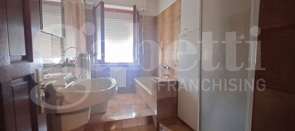 4-salle Villa à Bastia Umbra, Italy No. 61237 10