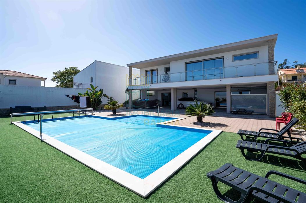 Дом с 4 спальнями в Калдаш да Раинья, Португалия № 338776