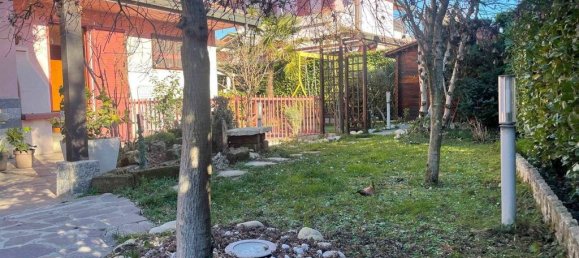 3 Schlafzimmer Villa in Villasanta, Italy, Nr. 168745 3