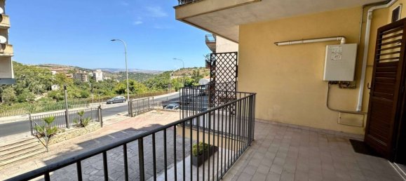 Apartamento de 1 dormitorio en Ragusa, Italy No. 353919 2