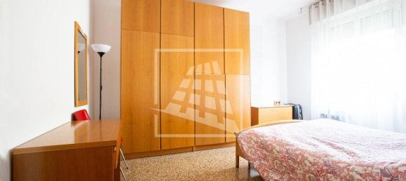 3-salle Appartement à Reggio Emilia, Italy No. 41041 15