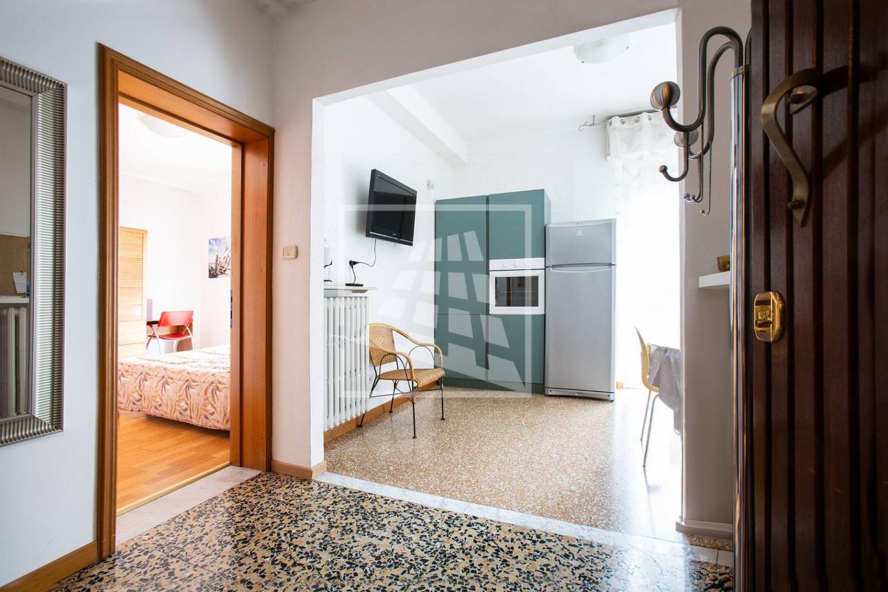 3-salle Appartement à Reggio Emilia, Italy No. 41041