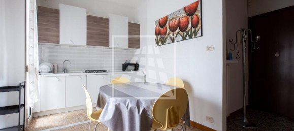 3-salle Appartement à Reggio Emilia, Italy No. 41041 4