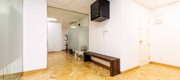 Oficina de 4 dormitorios en Madrid, Spain No. 112195 17