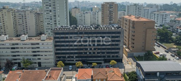 3 Schlafzimmer Wohnung in Porto, Portugal, Nr. 238920 4