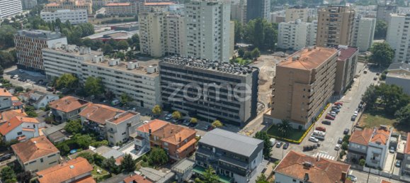 3 Schlafzimmer Wohnung in Porto, Portugal, Nr. 238920 3