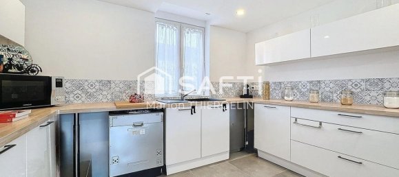 3 bedrooms House in Chanteau, France No. 48514 3