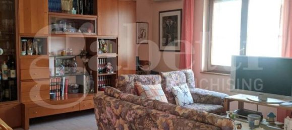 Квартира с 4 комнатами в Ористано, Италия № 35412 4