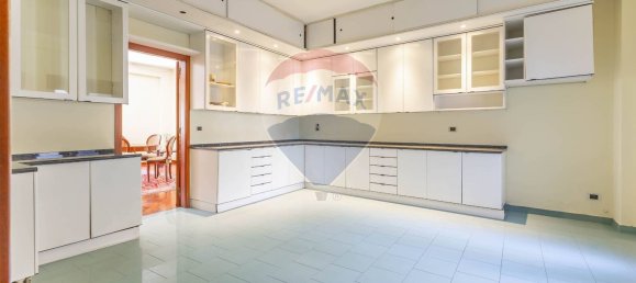 9-salle Appartement à Bari, Italy No. 43311 46